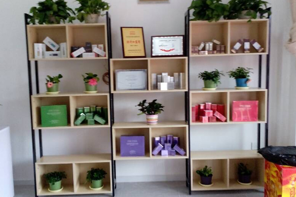 江夏美容院嘿嘿连载APP店