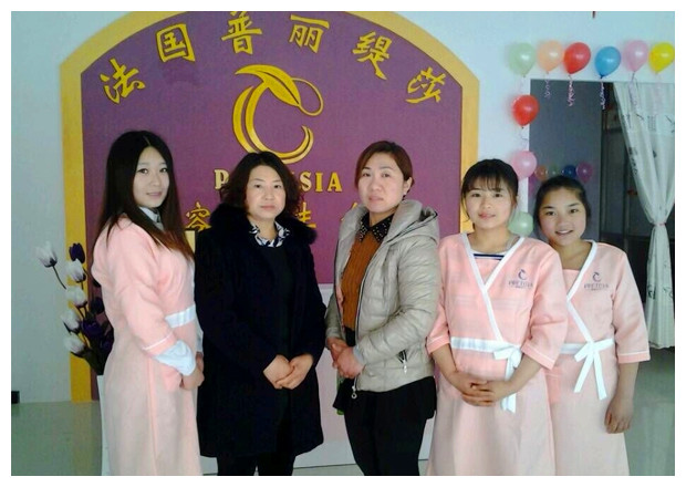 性格内向的人当美容师有什么优势