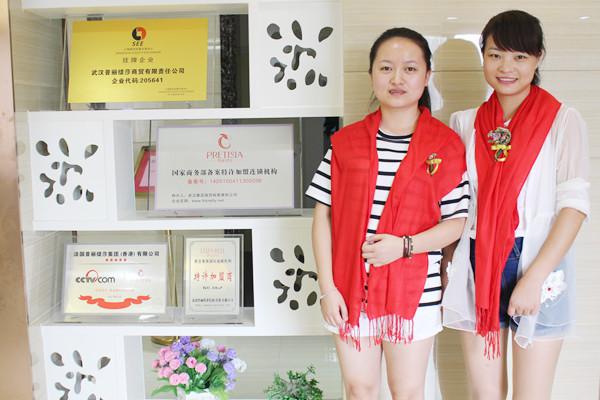 嘿嘿连载APP投资商