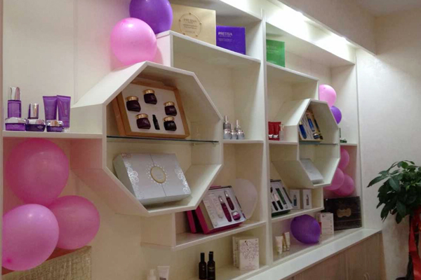 美容院嘿嘿连载APP