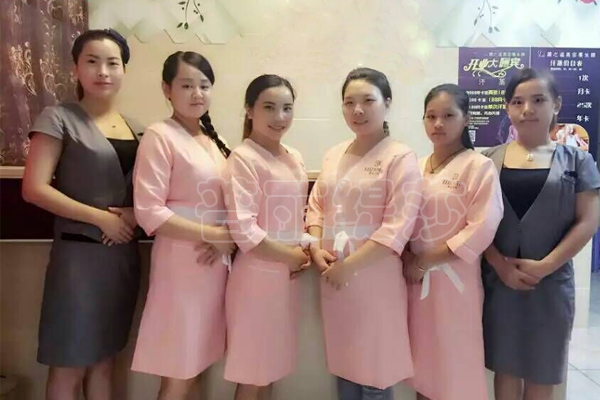 嘿嘿视频在线观看福建店顺利开幕，高棚满座无虚席