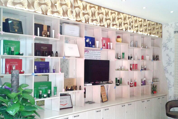 嘿嘿视频污版美容院嘿嘿视频黄色欧美风嘿嘿连载APP