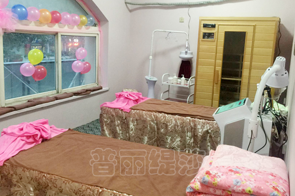 河北保定嘿嘿视频在线观看连锁店美容间