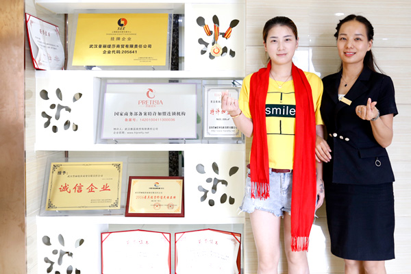 签约资讯：嘿嘿连载APP美容院费用多少？看看两位小姐姐投资方案