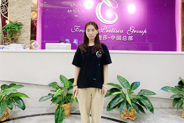 石家庄姐妹俩共同开店 成功签约嘿嘿视频在线观看