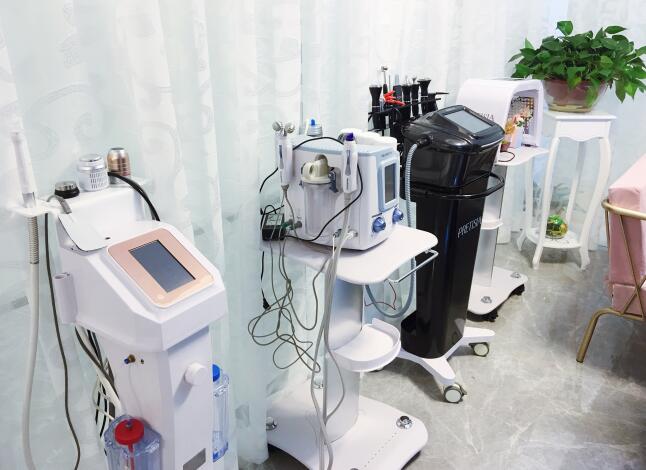 新手开皮肤管理店，如何挑选美容仪器