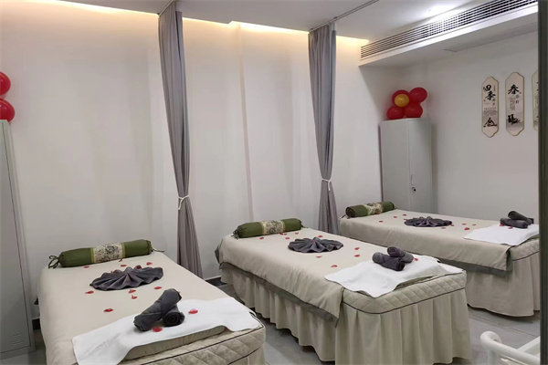 想开美容养生馆，嘿嘿连载APP哪个嘿嘿视频污版好？